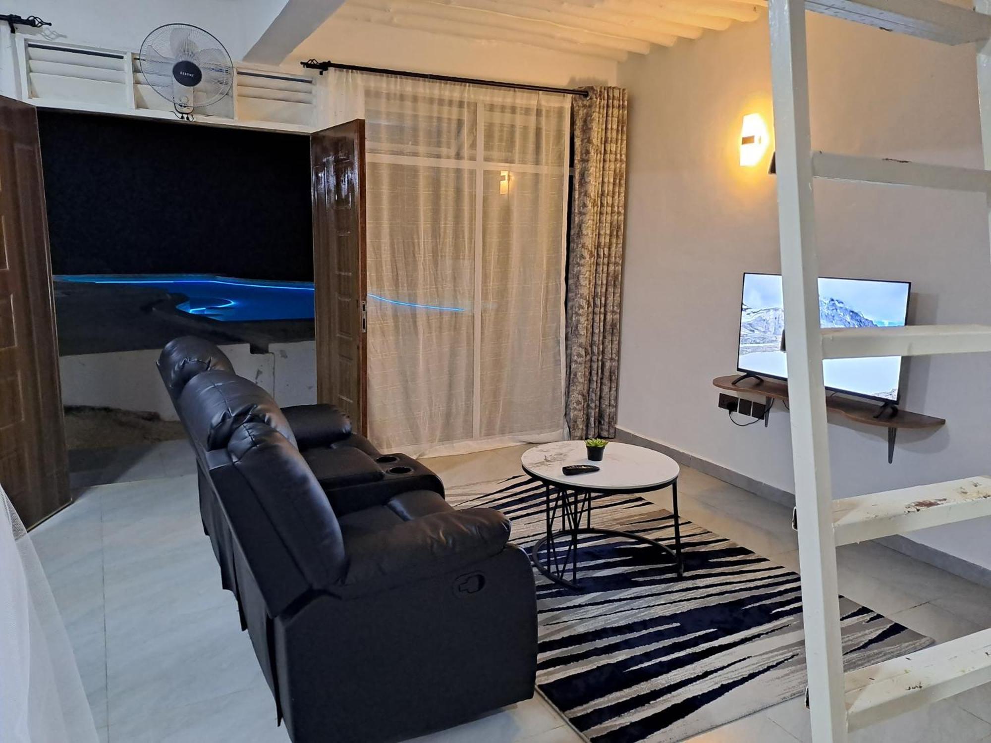 Cave Diani Holiday Apartments Diani Beach Extérieur photo